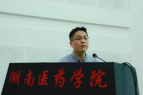 说明: http://news.hnmu.com.cn/__local/6/09/65/718EC59129D69581DC414117441_569551FB_AD9B.jpg