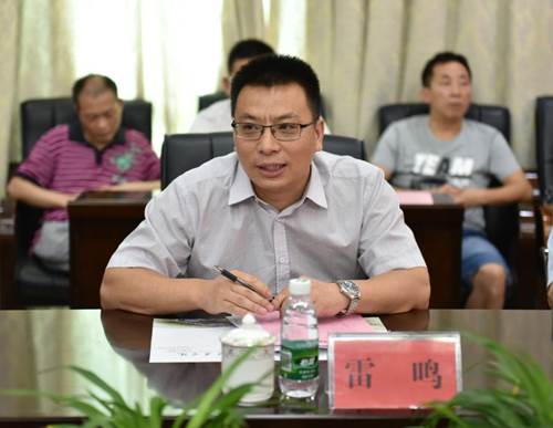 说明: http://news.hnmu.com.cn/__local/A/39/4F/D31E32850105D00BE967A5FA019_22CC519B_13EA3.jpg